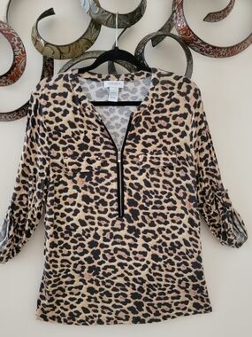 Carmen Marc Valvo Leopard Zip-Front Tunic in Beige and Black
